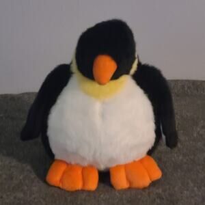 Unipak Plump Penguine - 11” x 11”